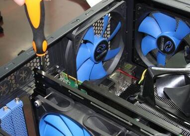 臺灣三巨電機電腦散熱片的散熱風(fēng)扇固定架